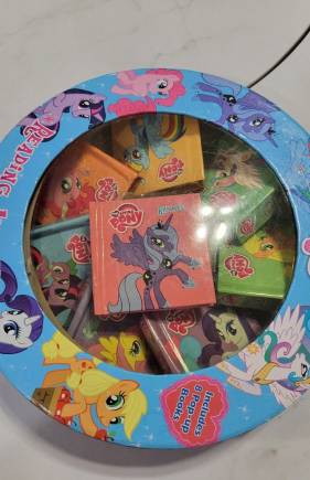 My Little Pony Reading Around